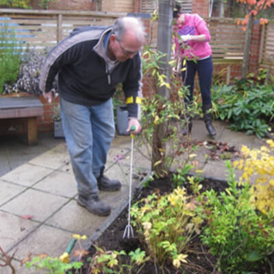 Gardening with Stroke Survival - Peta UK - Easi grip